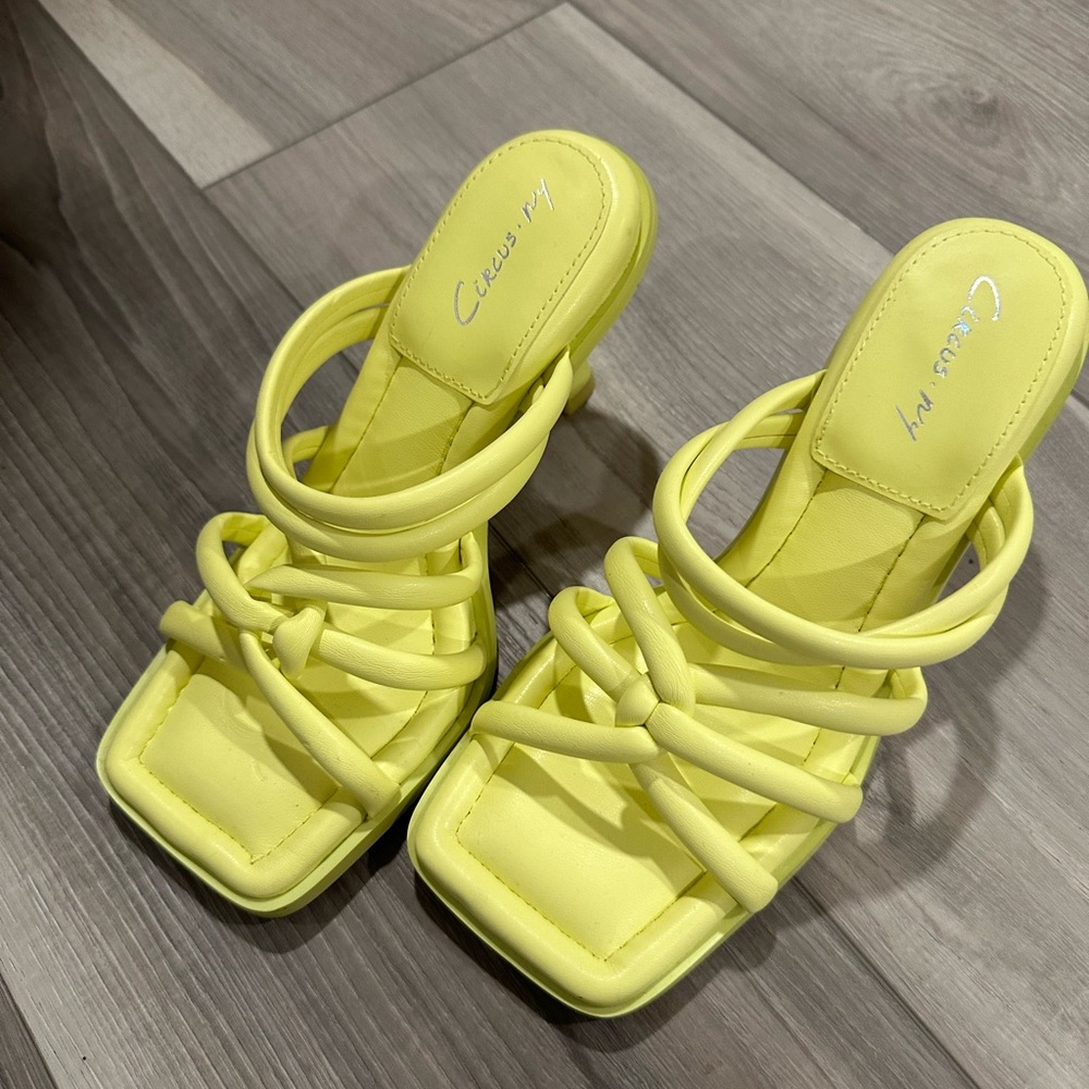 Circus by Sam Edelman Yellow Strappy Heels